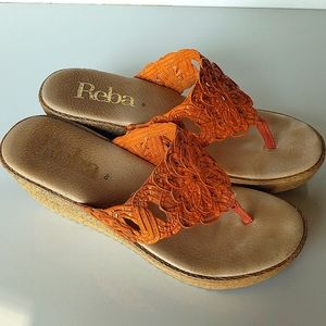 Great condition Pair of Reba Women's Size 8 Raffia Strap Thong Sandals